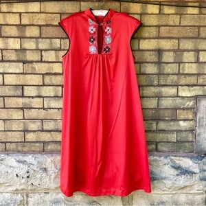 Vintage Nightgown with Floral Embroidery